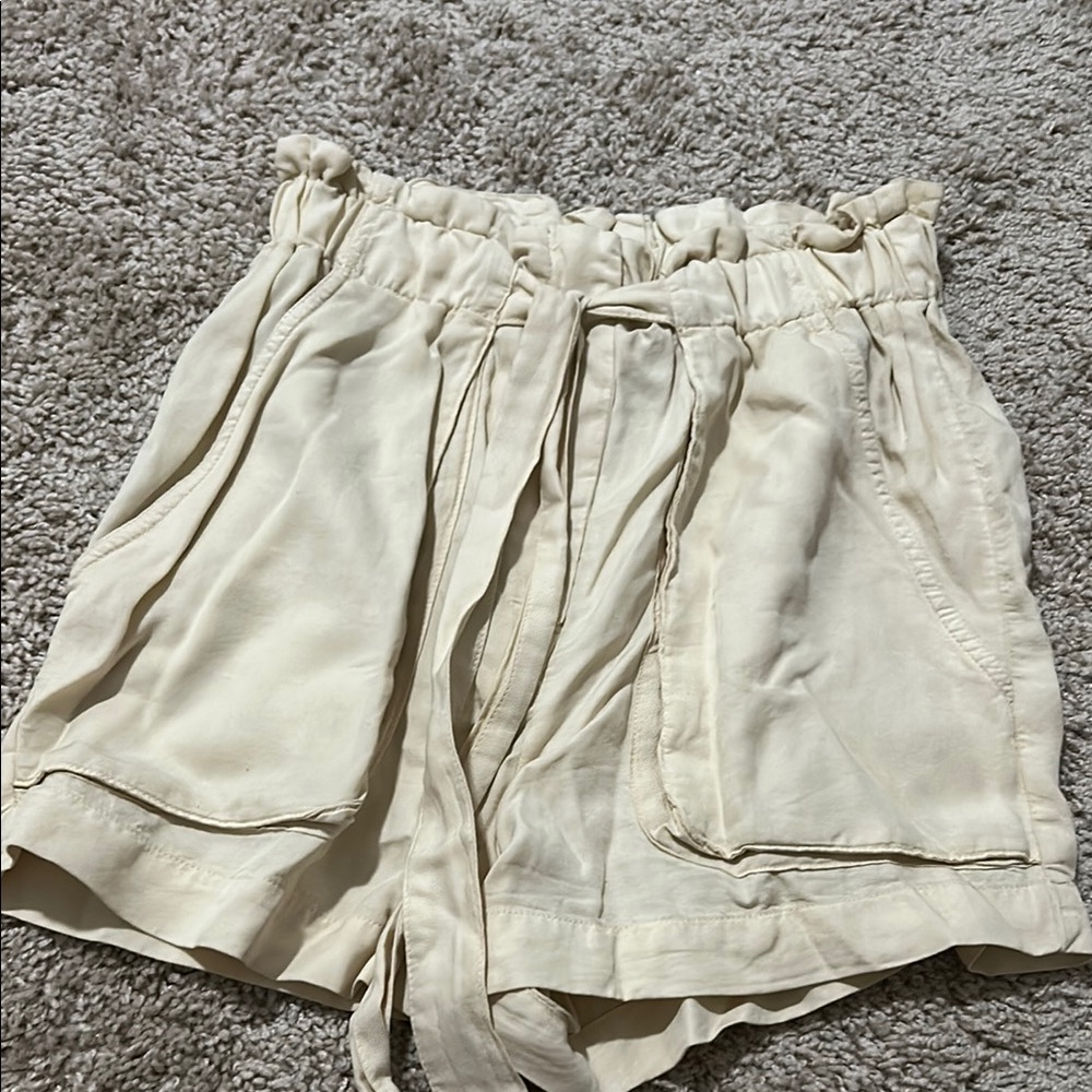 Women's Cream Shorts